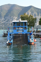 le bateau qui ramasse les algues